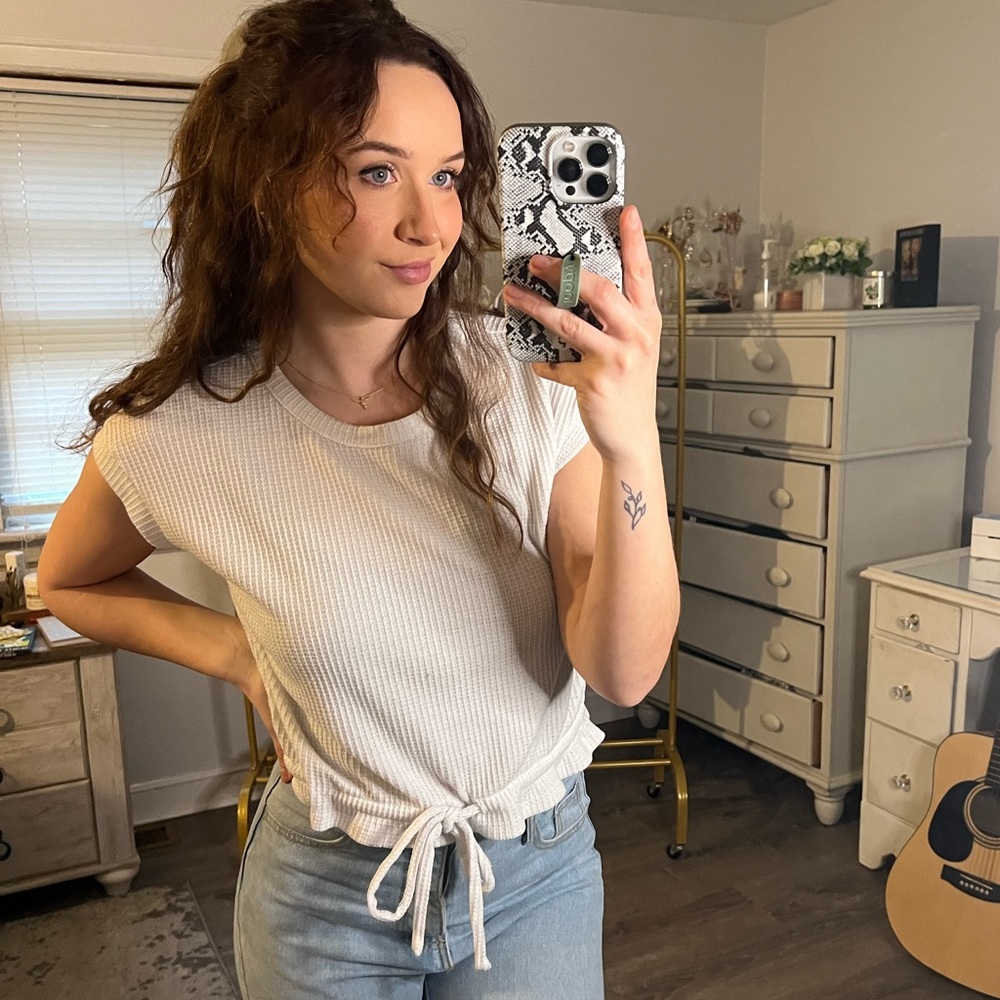 Paper Crane white tie shirt. Size large